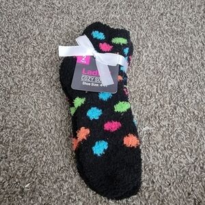 2pack ladies cozy socks NOW ON CLEARANCE WANT GONE!!!